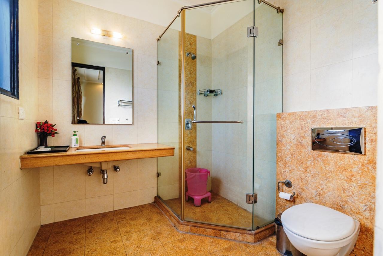 Royal Residence Mg Road Γκουργκάον Εξωτερικό φωτογραφία