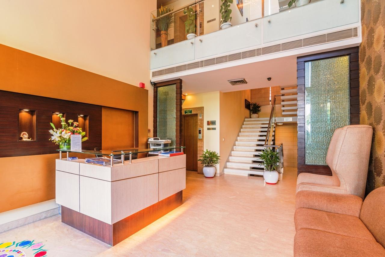 Royal Residence Mg Road Γκουργκάον Εξωτερικό φωτογραφία